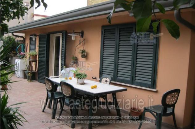 appartamento in vendita a Viareggio in zona Marco Polo