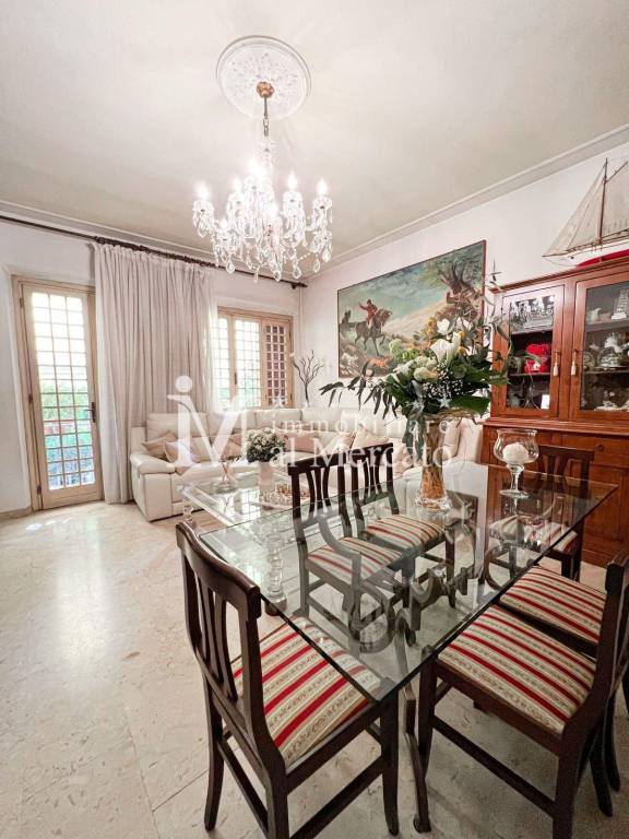 casa indipendente in vendita a Viareggio in zona Torre del Lago