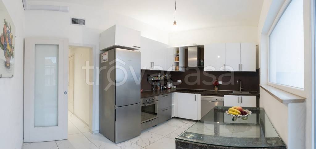 appartamento in vendita a Viareggio in zona Centro Storico