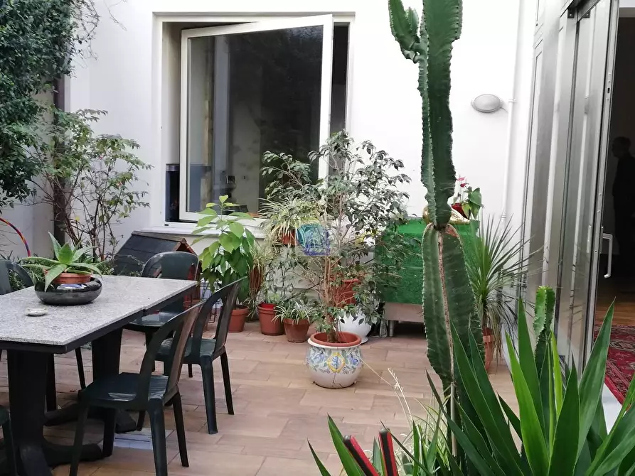casa indipendente in vendita a Viareggio in zona Centro Storico