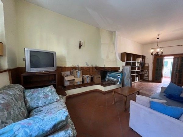 casa indipendente in vendita a Viareggio in zona Centro Storico