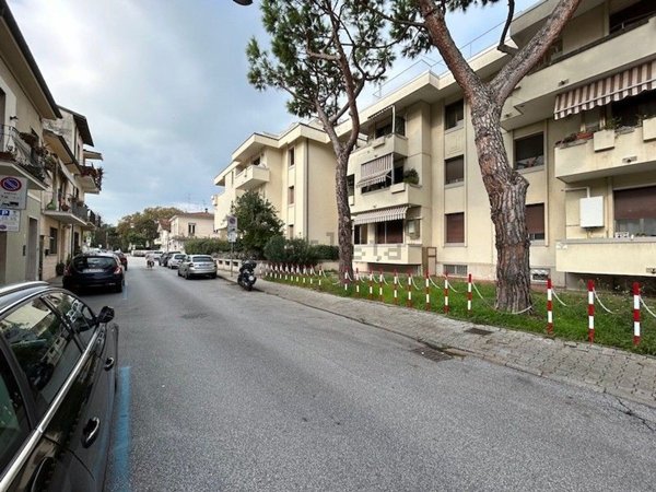 appartamento in vendita a Viareggio in zona Marco Polo