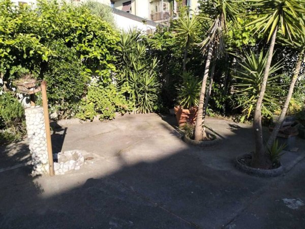 casa indipendente in vendita a Viareggio in zona Migliarina