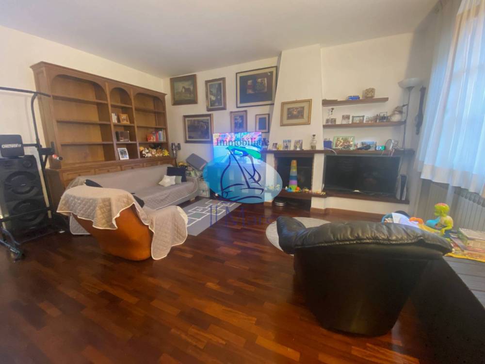 appartamento in vendita a Viareggio in zona Centro Storico
