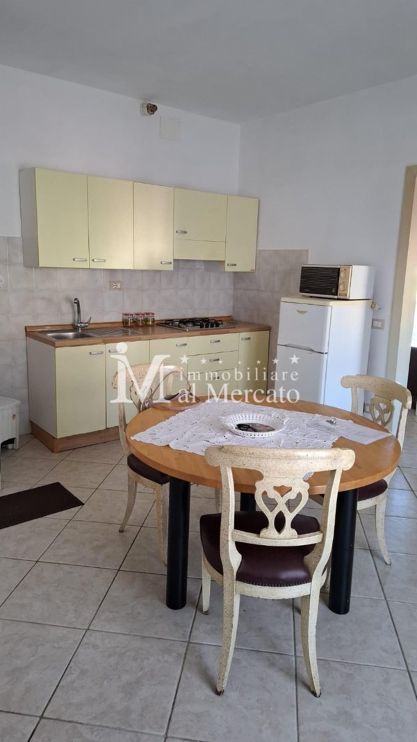 appartamento in vendita a Viareggio in zona Torre del Lago