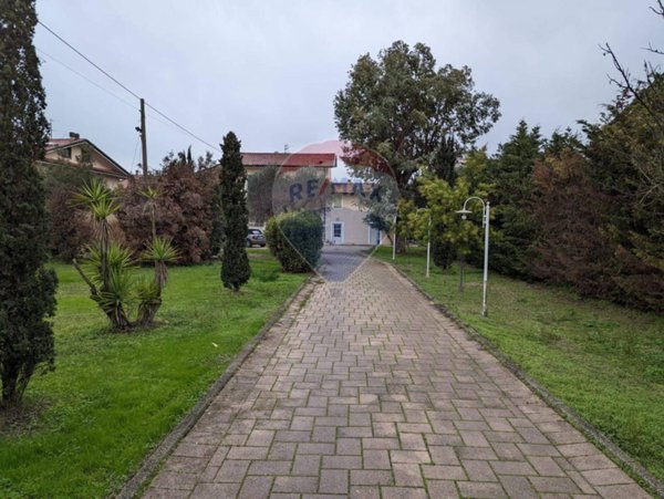 casa indipendente in vendita a Viareggio