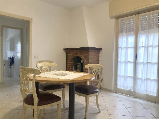 appartamento in vendita a Viareggio in zona Torre del Lago