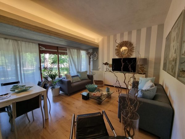 appartamento in vendita a Viareggio in zona Torre del Lago