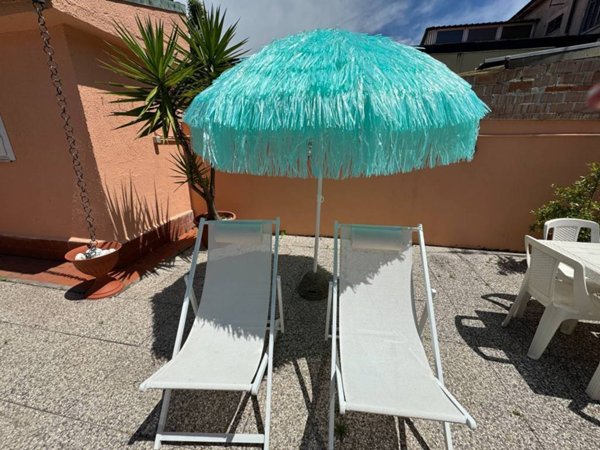 casa indipendente in vendita a Viareggio