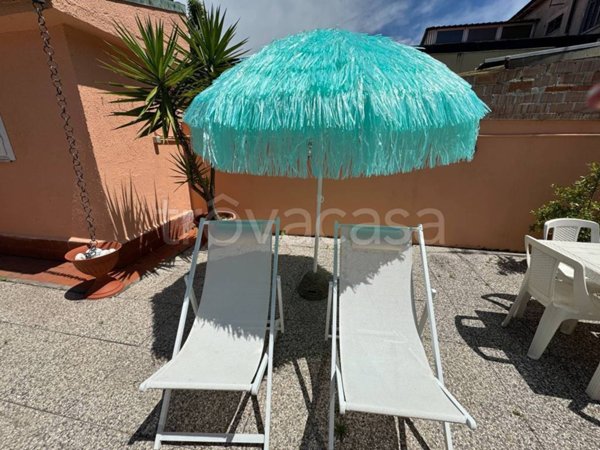 casa indipendente in vendita a Viareggio