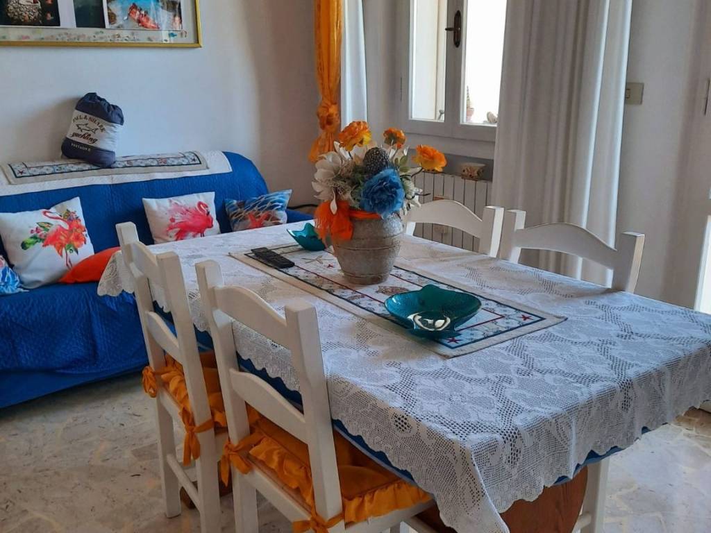 appartamento in vendita a Viareggio in zona Migliarina