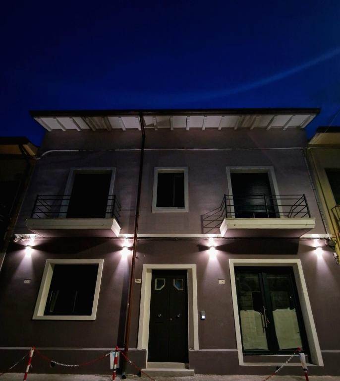 casa indipendente in vendita a Viareggio in zona Marco Polo