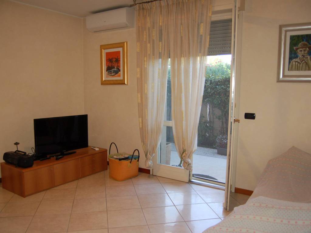 appartamento in vendita a Viareggio in zona Marco Polo