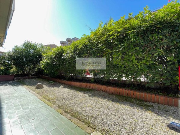 appartamento in vendita a Viareggio in zona Don Bosco
