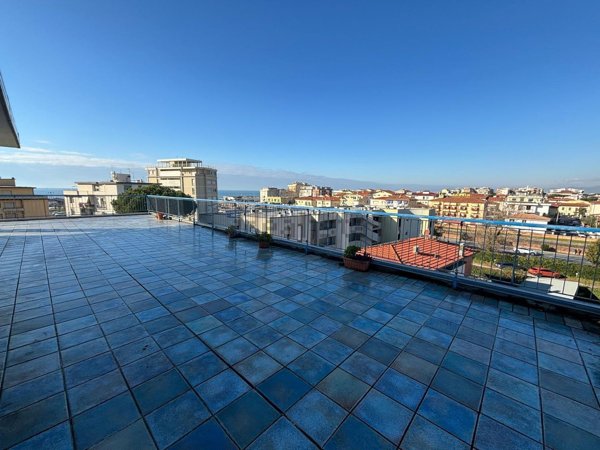 appartamento in vendita a Viareggio