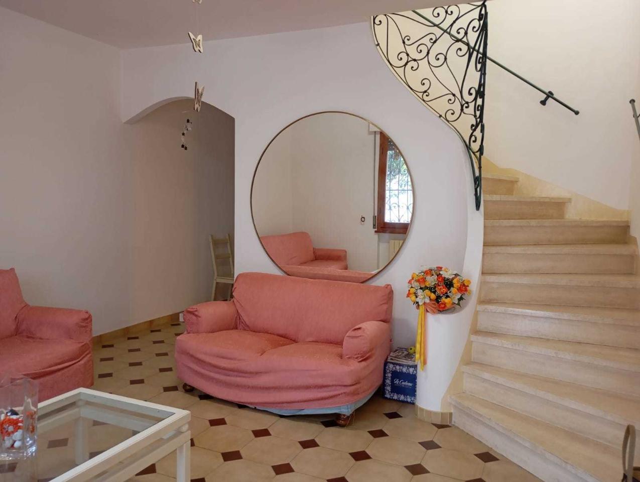 casa indipendente in vendita a Viareggio in zona Centro Storico