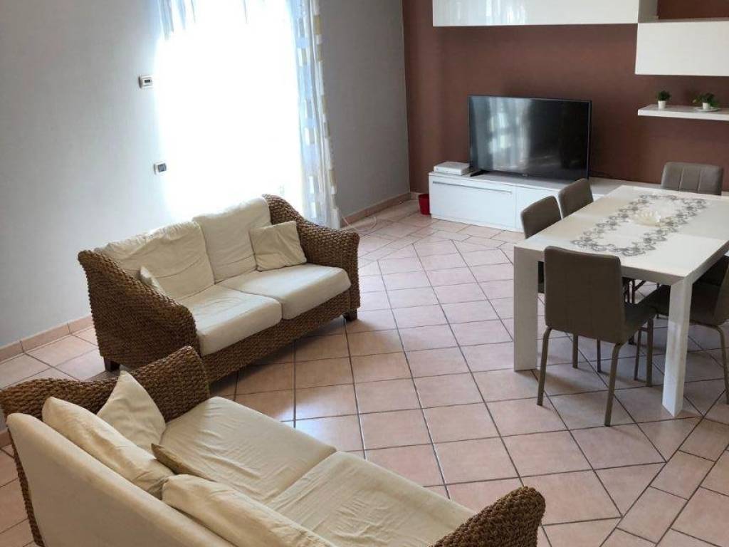 casa indipendente in vendita a Viareggio in zona Marco Polo