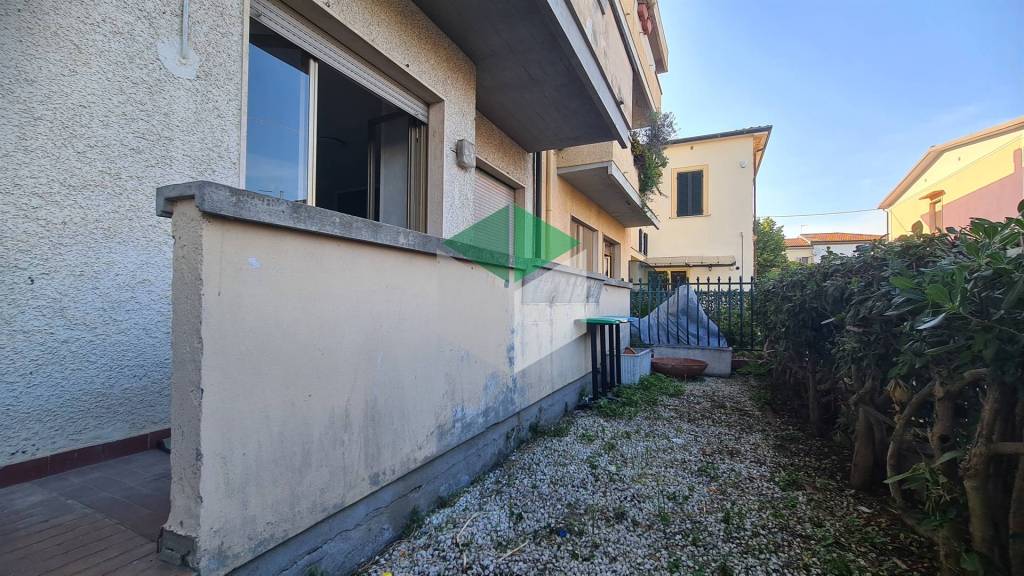 appartamento in vendita a Viareggio in zona Torre del Lago
