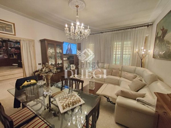 casa indipendente in vendita a Viareggio in zona Torre del Lago
