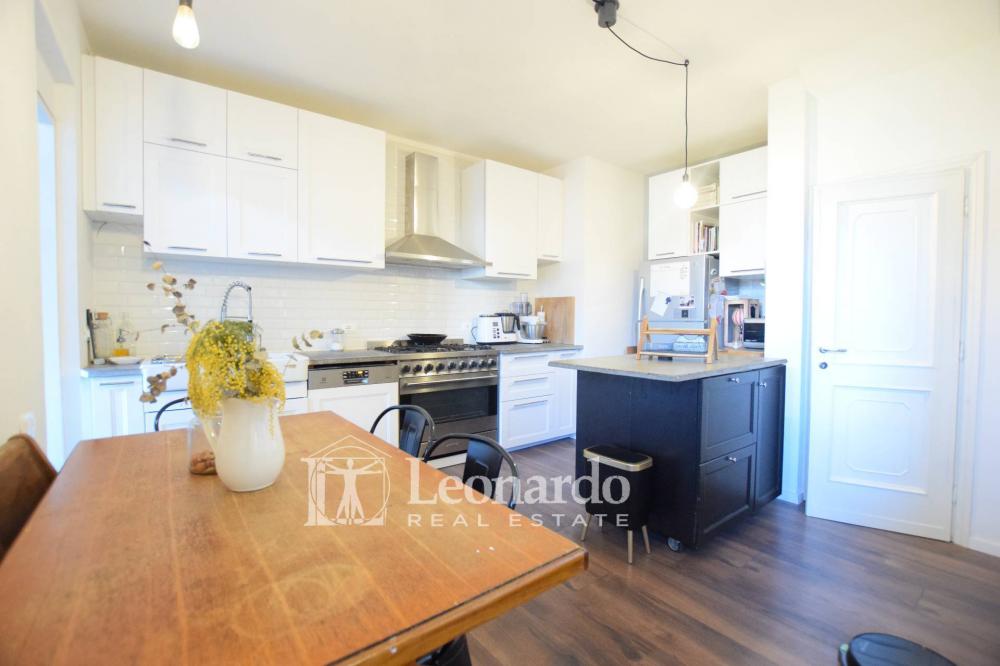 casa indipendente in vendita a Viareggio