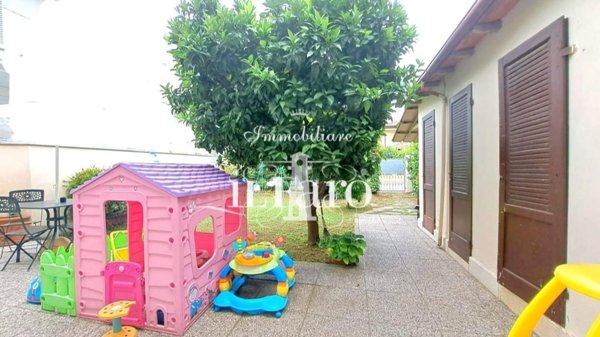 casa indipendente in vendita a Viareggio in zona Don Bosco