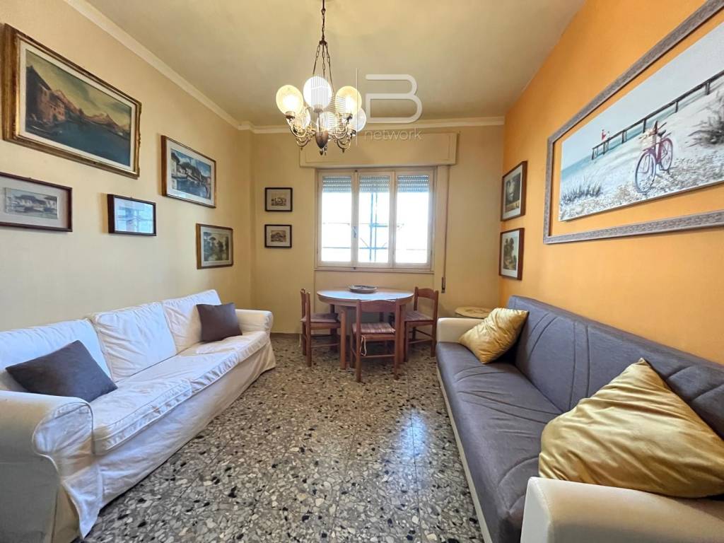 appartamento in vendita a Viareggio in zona Campo d'Aviazione