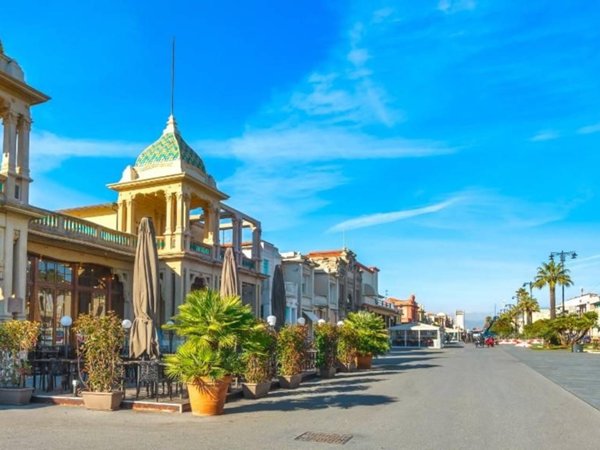 appartamento in vendita a Viareggio in zona Campo d'Aviazione