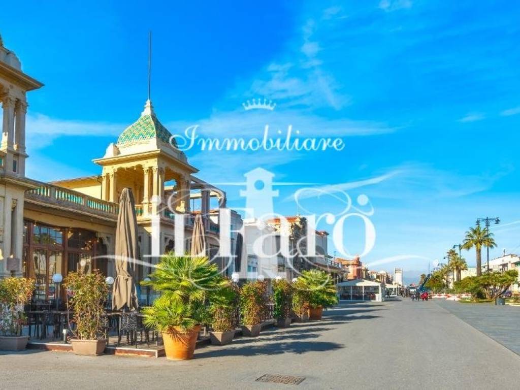 appartamento in vendita a Viareggio in zona Campo d'Aviazione
