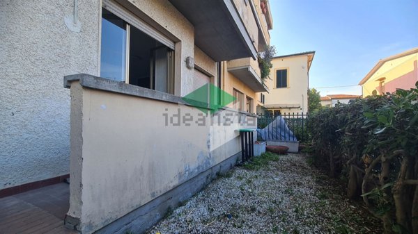 appartamento in vendita a Viareggio in zona Torre del Lago