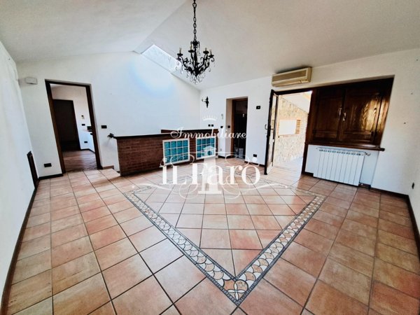 casa indipendente in vendita a Viareggio in zona Marco Polo