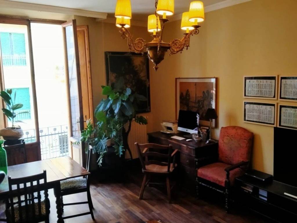 casa indipendente in vendita a Viareggio in zona Centro Storico