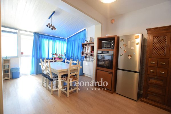 casa indipendente in vendita a Viareggio in zona Torre del Lago