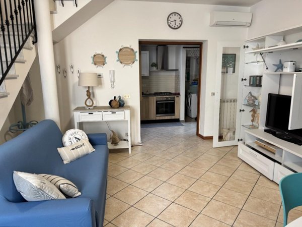 casa indipendente in vendita a Viareggio in zona Centro Storico