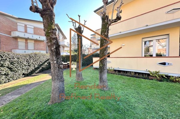 casa indipendente in vendita a Viareggio