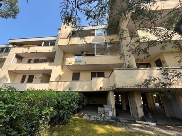 appartamento in vendita a Viareggio in zona Migliarina