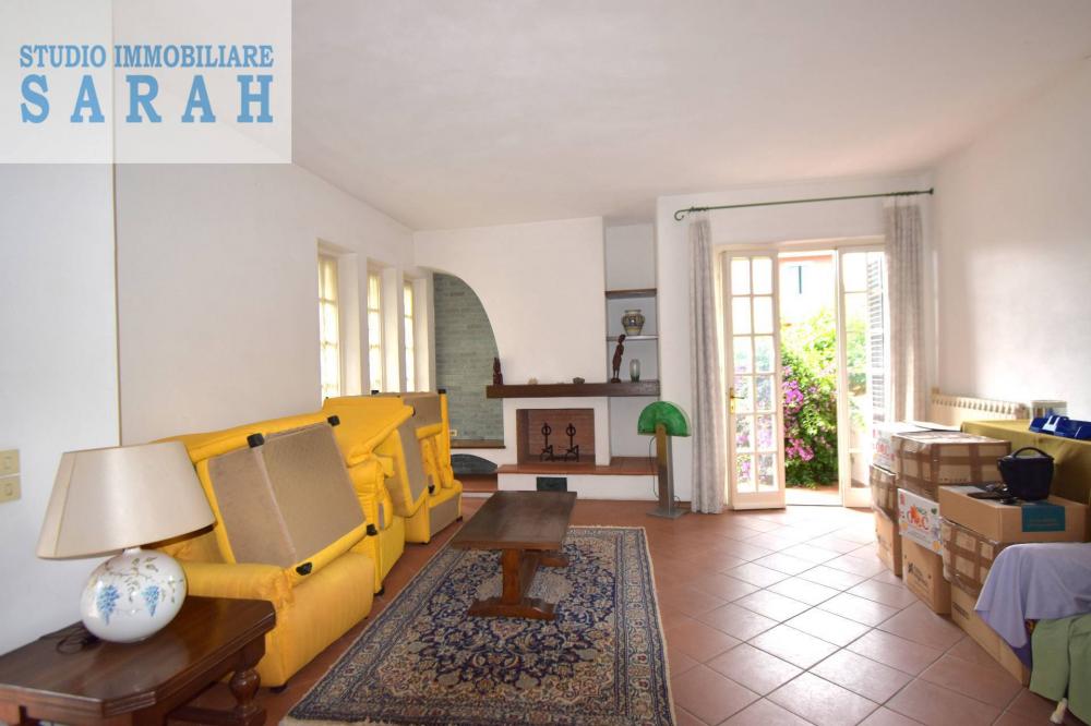 casa indipendente in vendita a Viareggio in zona Torre del Lago