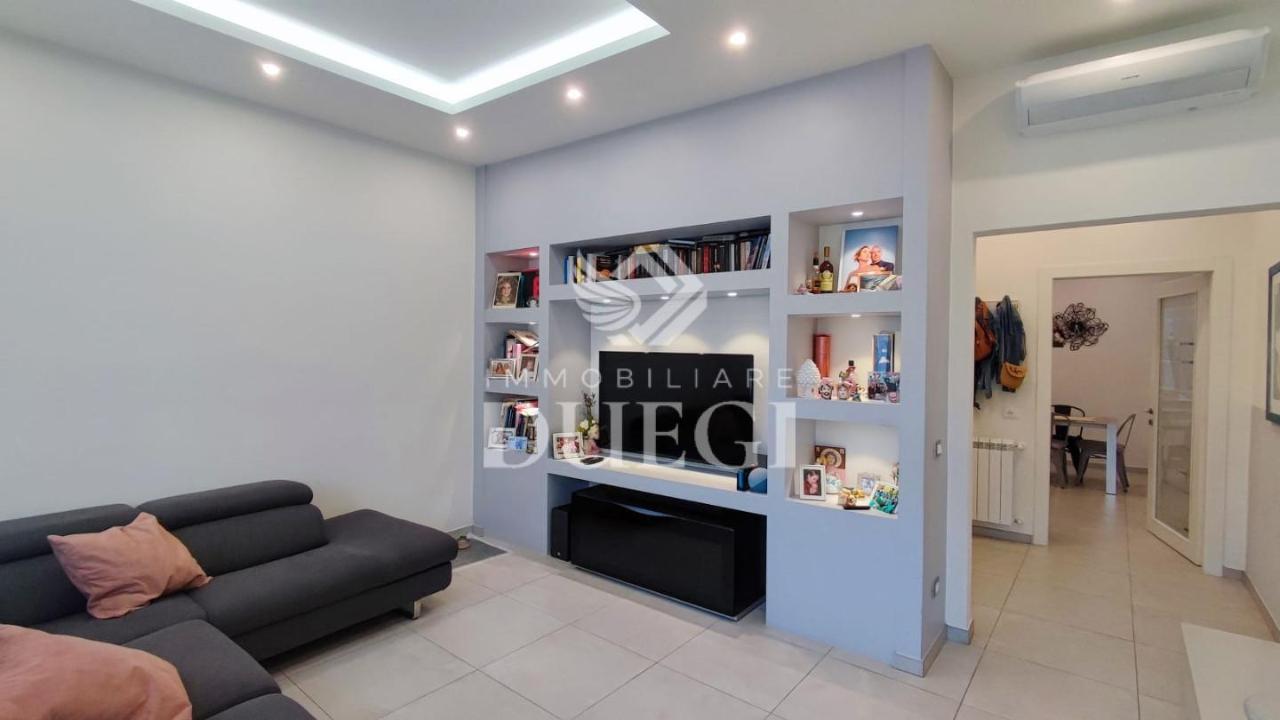 casa indipendente in vendita a Viareggio in zona Campo d'Aviazione