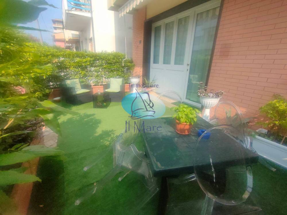 appartamento in vendita a Viareggio in zona Centro Storico