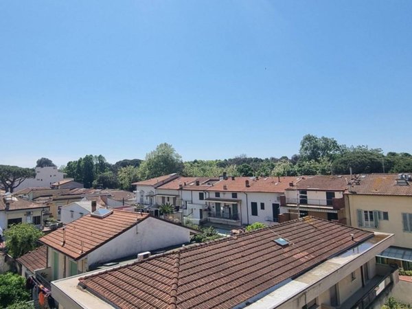 appartamento in vendita a Viareggio in zona Marco Polo