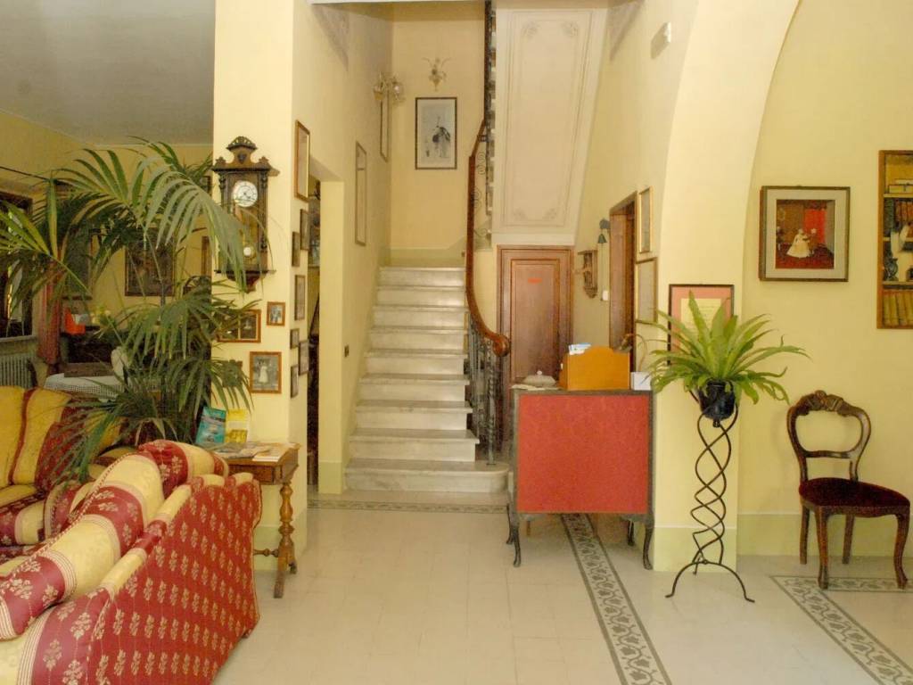 casa indipendente in vendita a Viareggio in zona Torre del Lago