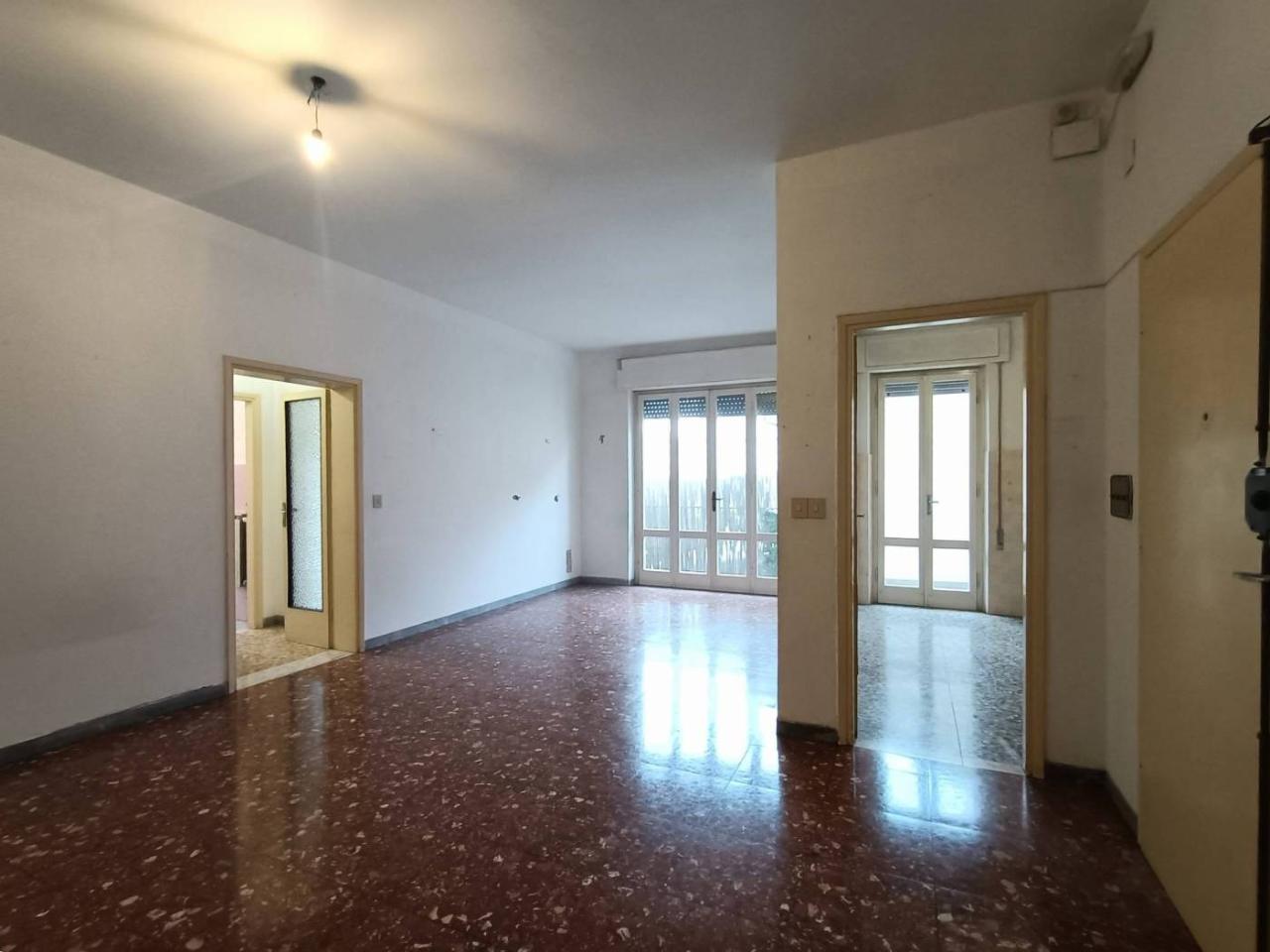 appartamento in vendita a Viareggio in zona Marco Polo