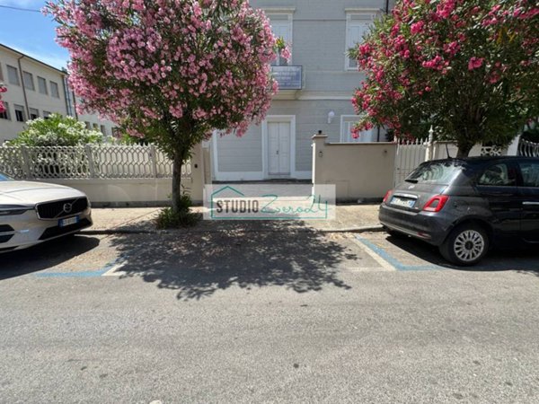 appartamento in vendita a Viareggio