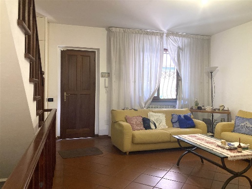 casa indipendente in vendita a Viareggio in zona Torre del Lago