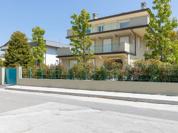 appartamento in vendita a Viareggio