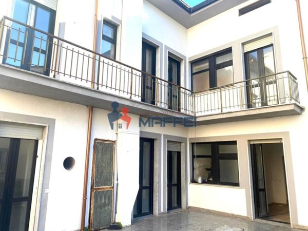 negozio in vendita a Viareggio