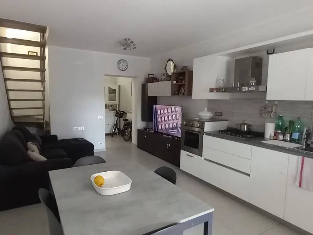 casa indipendente in vendita a Viareggio