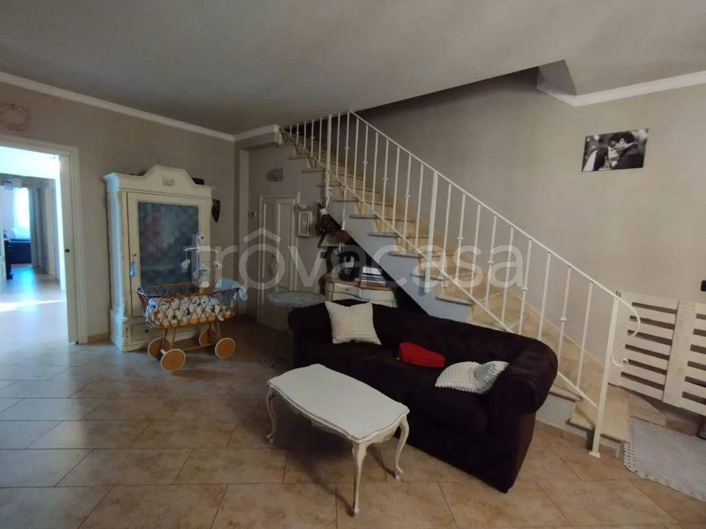 casa indipendente in vendita a Viareggio in zona Torre del Lago