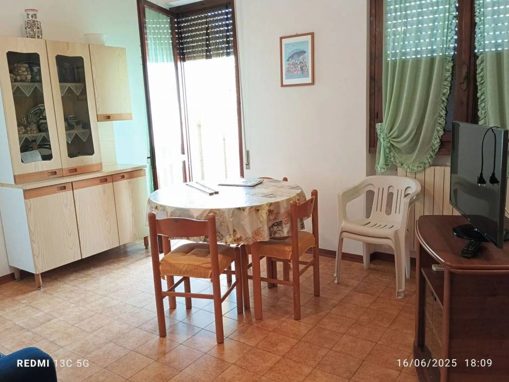 appartamento in vendita a Viareggio in zona Torre del Lago