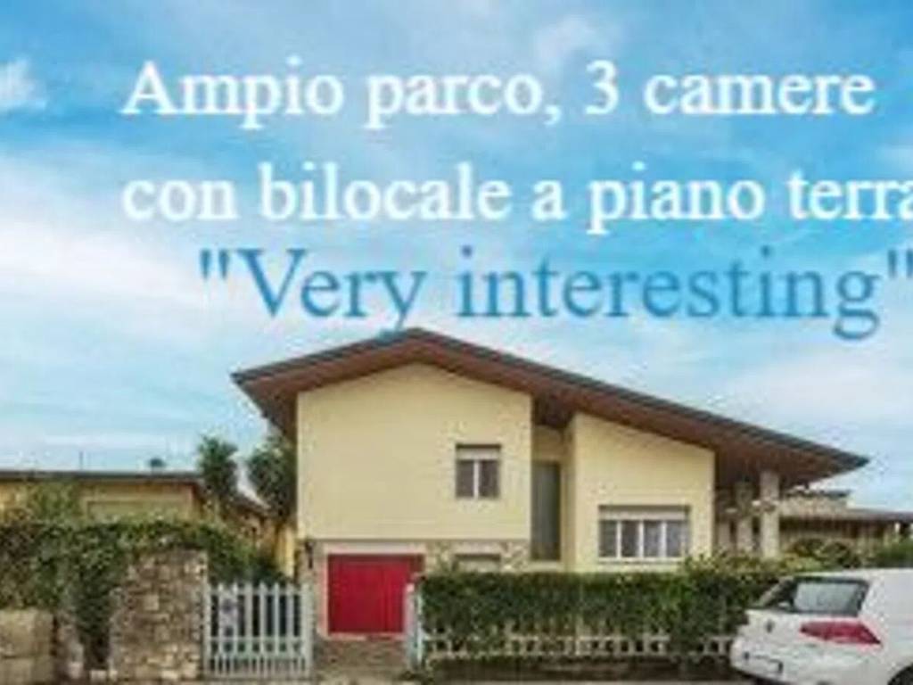 casa indipendente in vendita a Viareggio in zona Torre del Lago