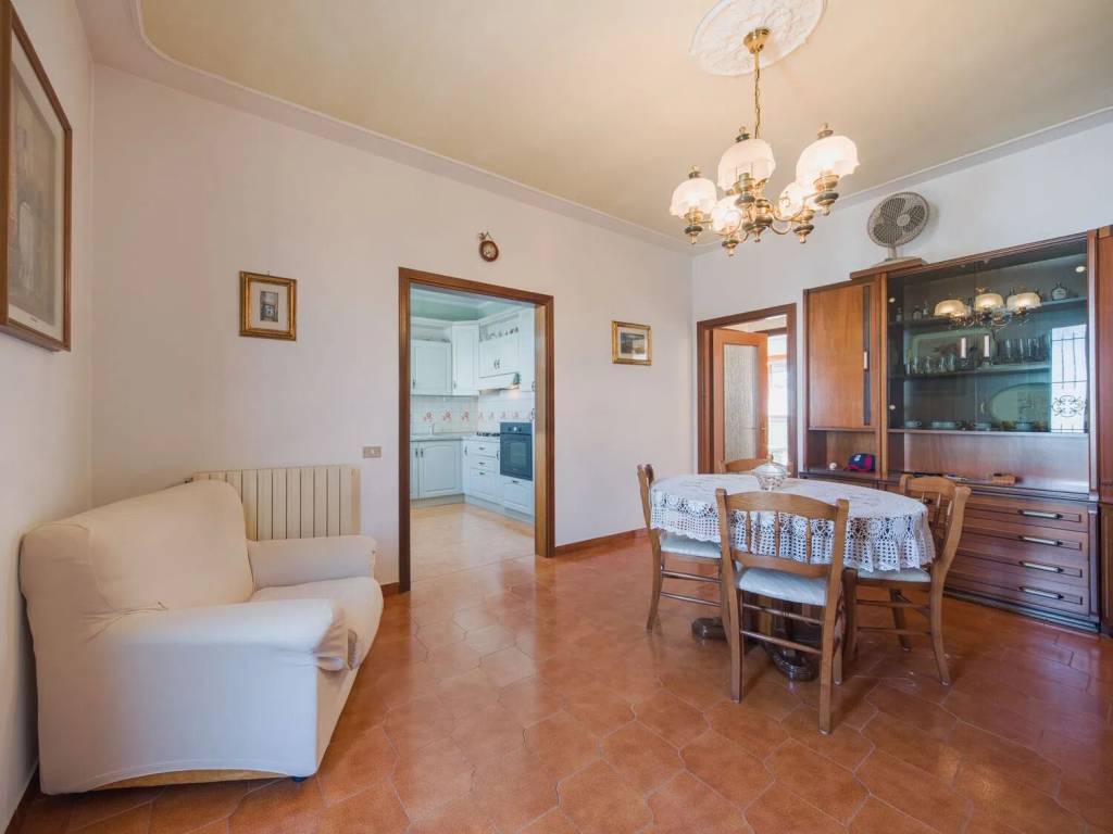 appartamento in vendita a Viareggio in zona Torre del Lago